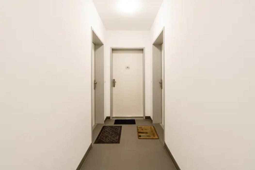 Near Lake Fully Furnished Beautiful Apartment เวียนนา ภายนอก รูปภาพ