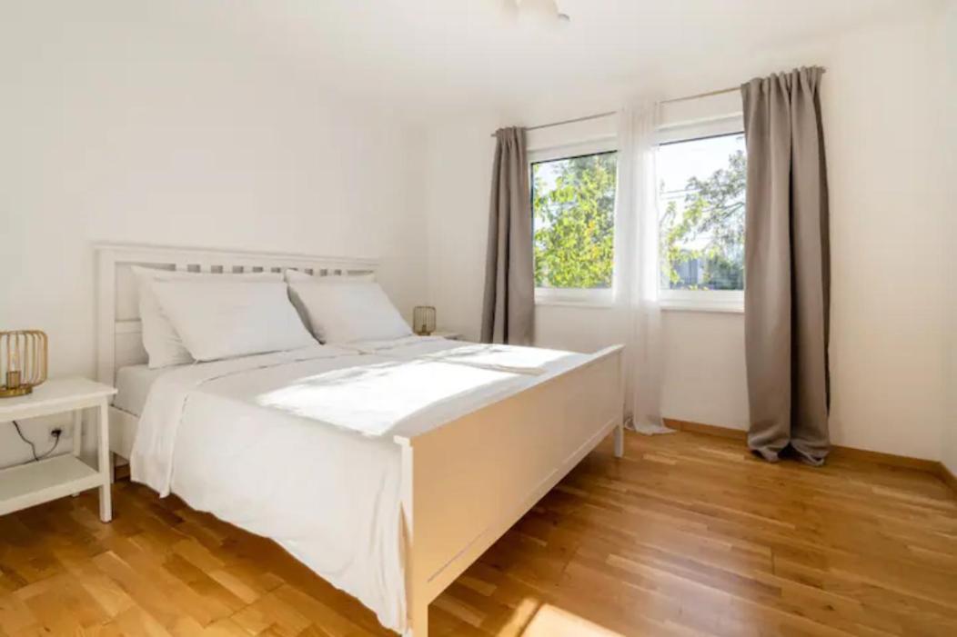 Near Lake Fully Furnished Beautiful Apartment เวียนนา ภายนอก รูปภาพ